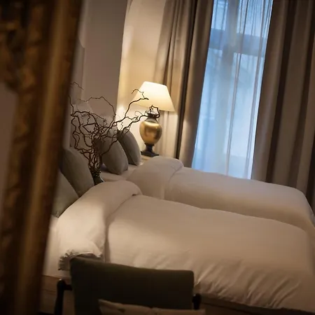 U Suteru Boutique Hotel 4*