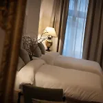 U Suteru Boutique Hotel 4*